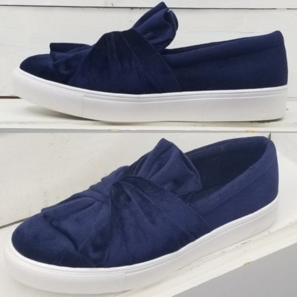 MIA Shoes - MIA Sneaker Velvet Bow Slip On